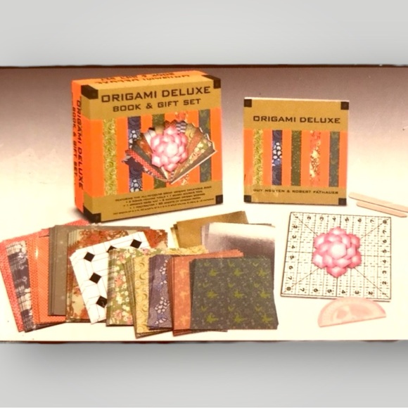 Origami Deluxe Book & Gift Set Tools Included! - Picture 4 of 11
